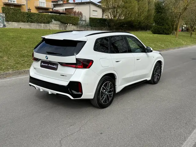 BMW X1 view 15