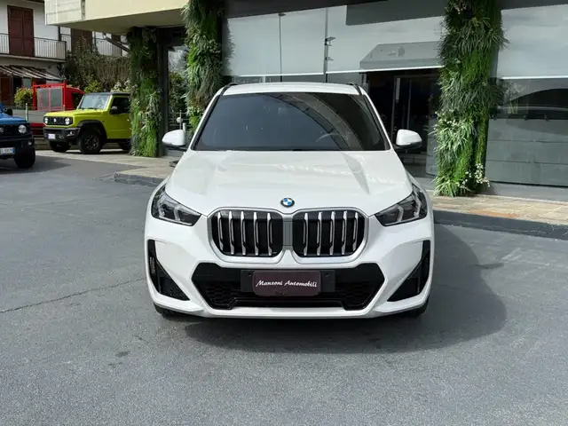 BMW X1 view 2