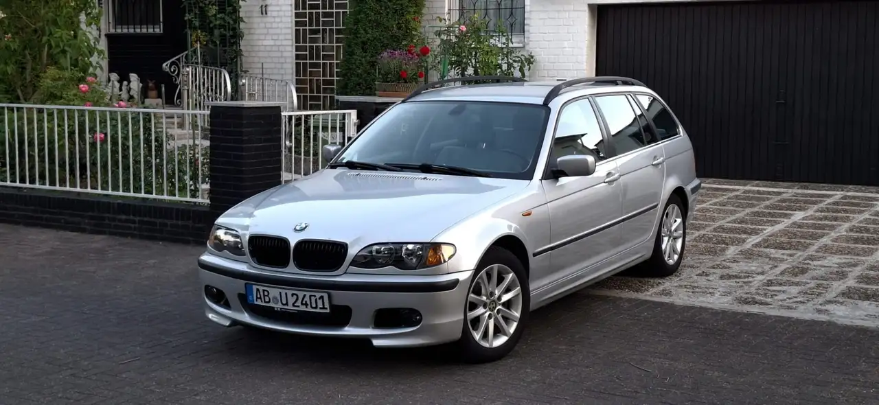 BMW 320