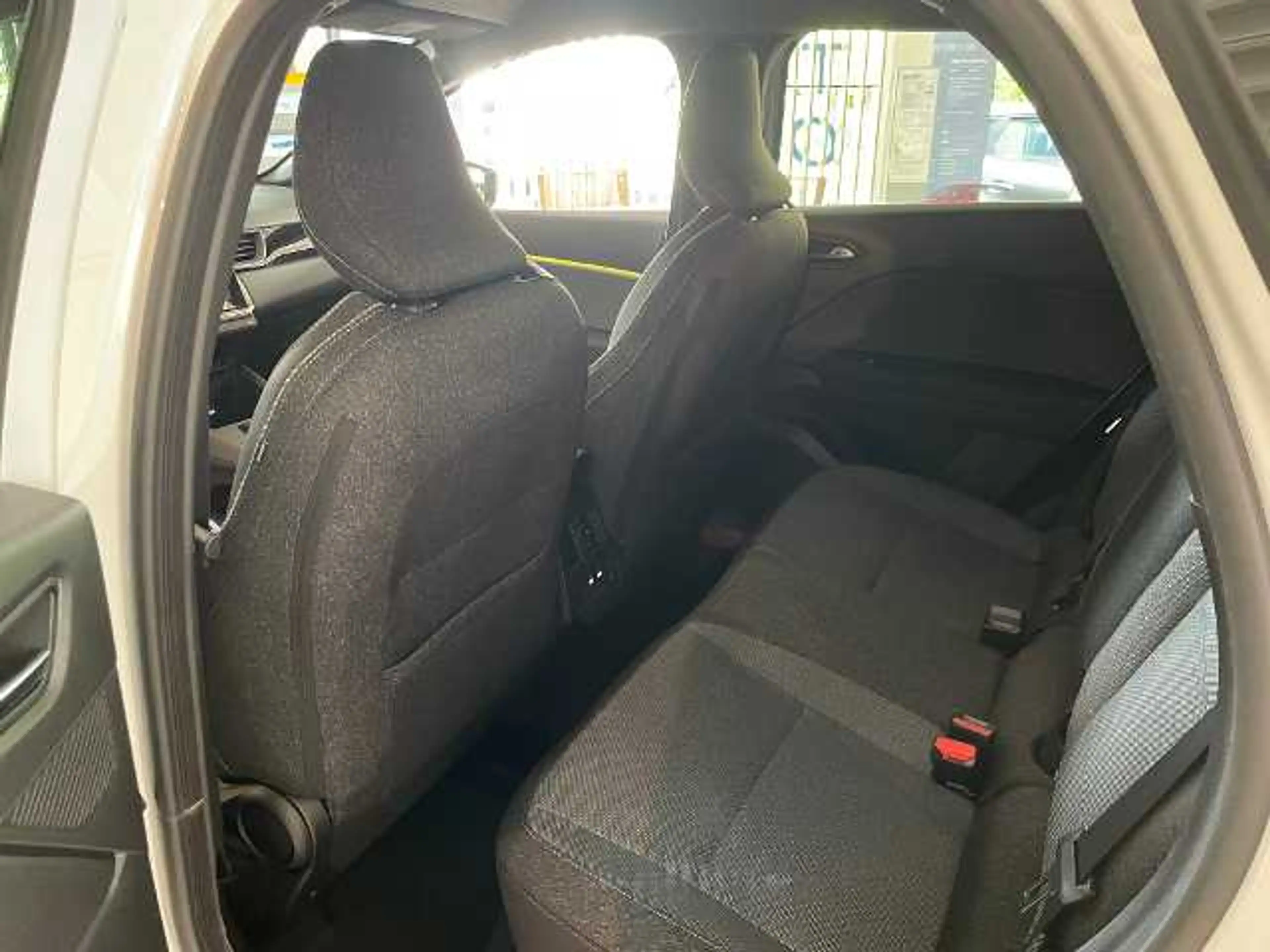 Mitsubishi Grandis Intro Edition 1.8 Hybrid — photo 8