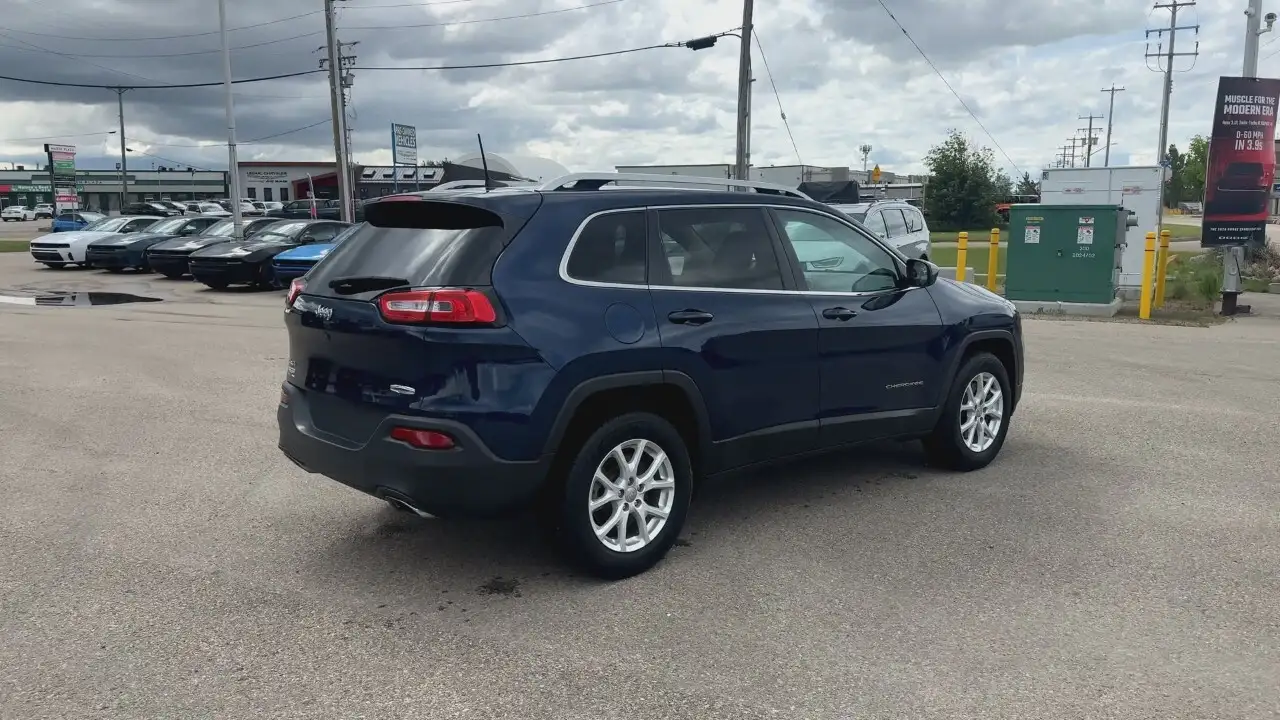 Jeep Cherokee photo Jeep Cherokee