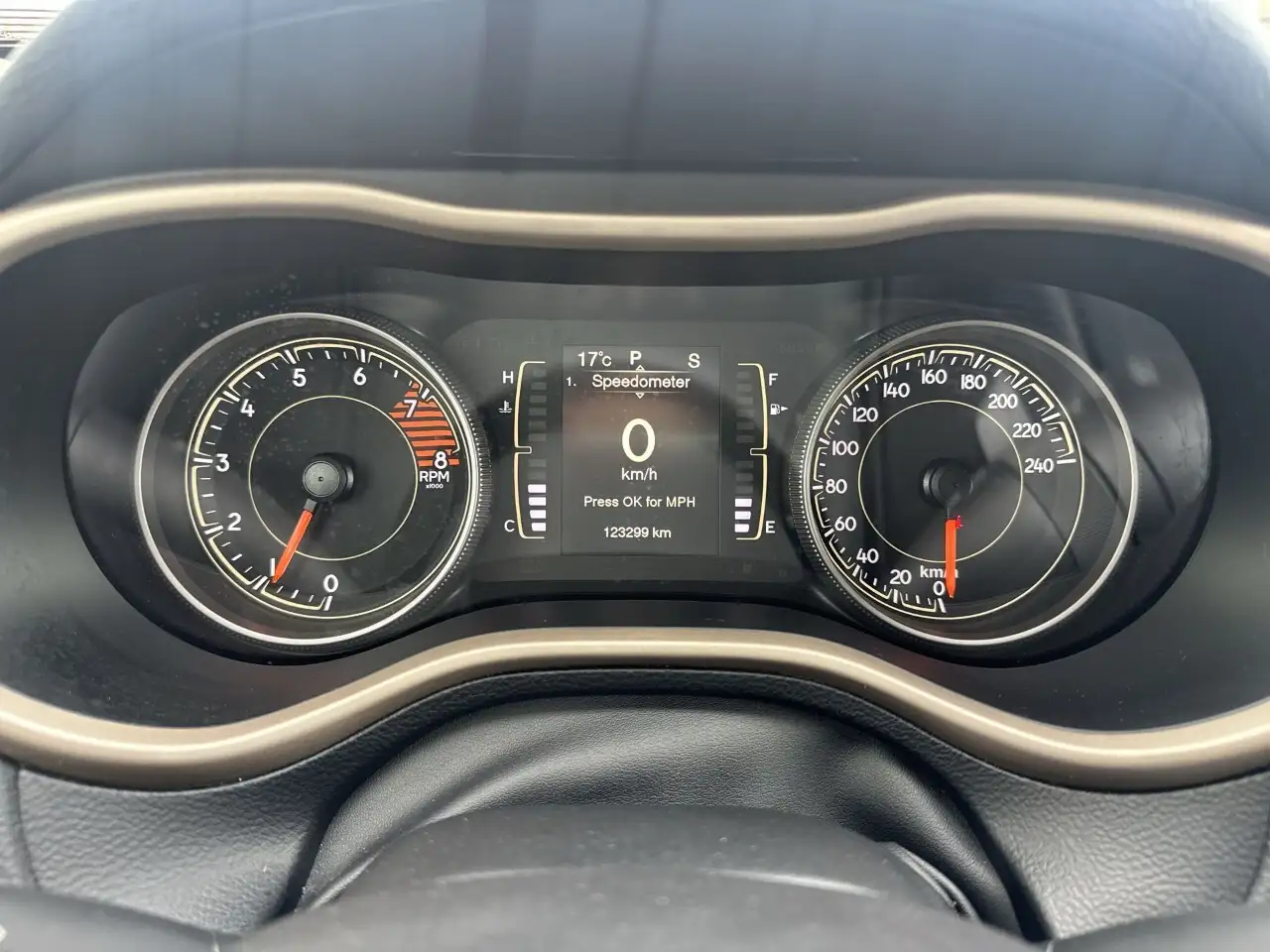 Jeep Cherokee photo Jeep Cherokee