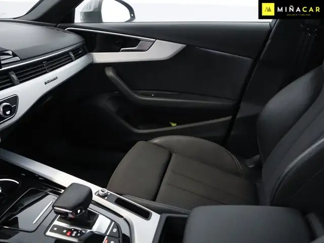 Audi A4 view 27