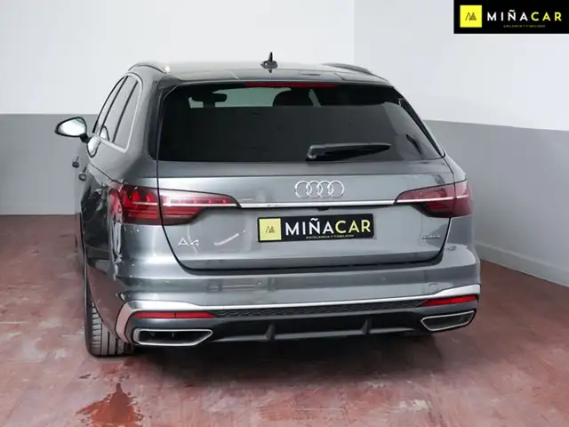 Audi A4 view 3