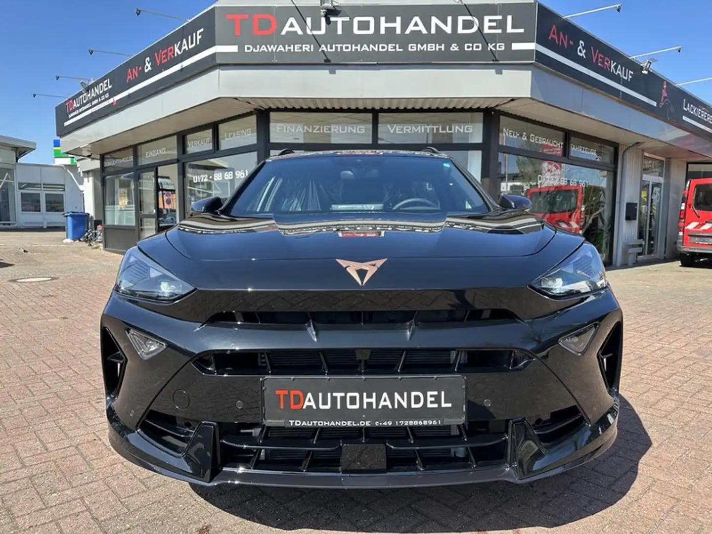 CUPRA Formentor VZ 2.0 TSI 245 kW 4Drive Pano LED ACC Negro - 2