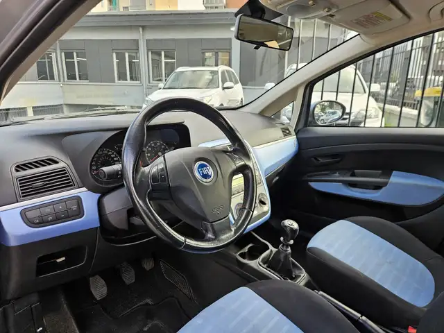 Fiat Grande Punto view 6