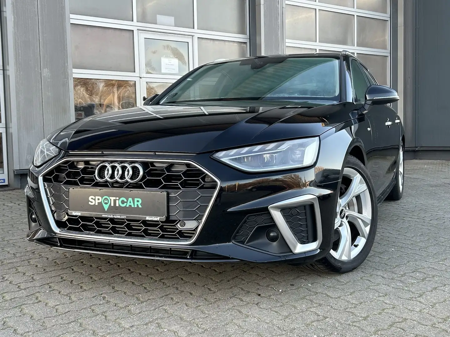 Audi A4 Avant 40 TFSI S-line Nero - 2