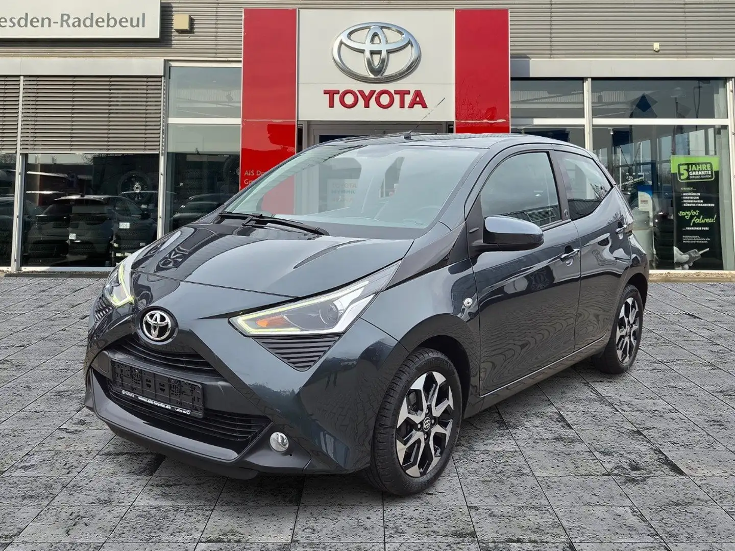 Toyota Aygo 1.0  x-play Team D Kam.+LM+Facelift Gris - 2
