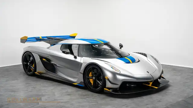 Koenigsegg Jesko Attack + Carbon Fibre + Bespoke +