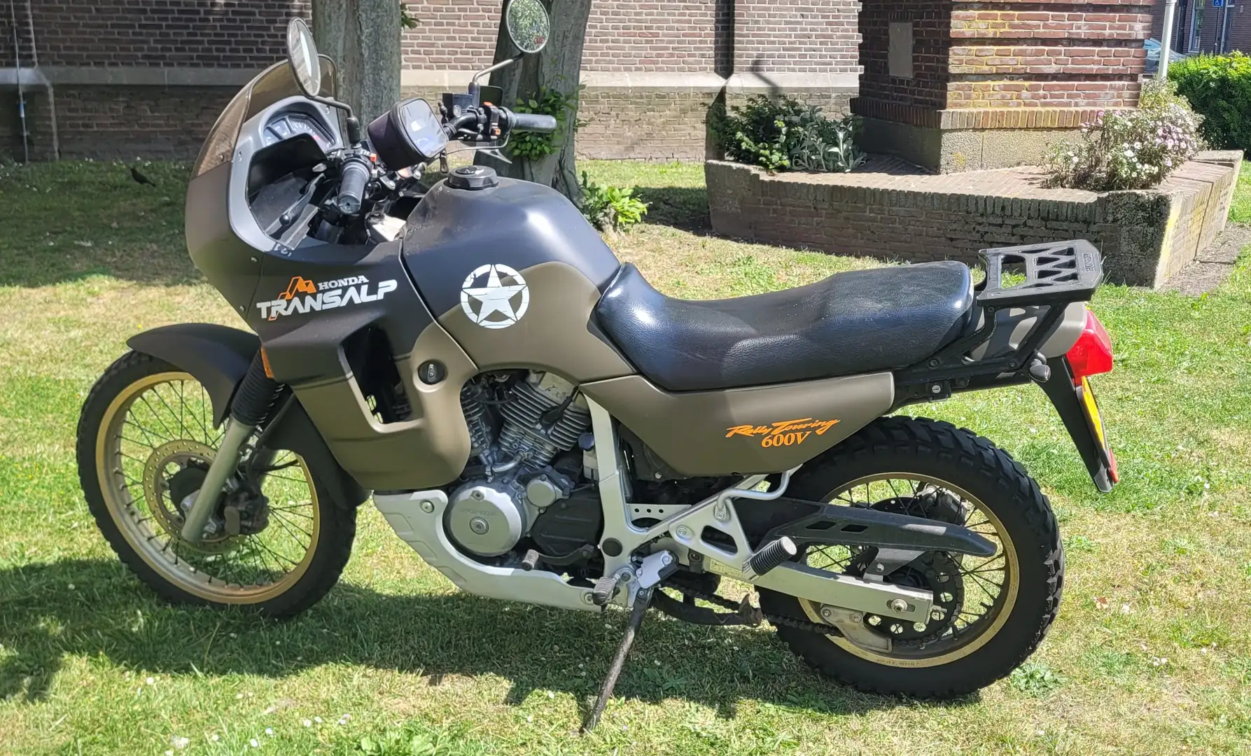 Honda Transalp XI600v Grün - 1