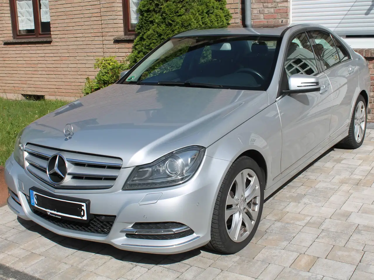 Mercedes-Benz C 200