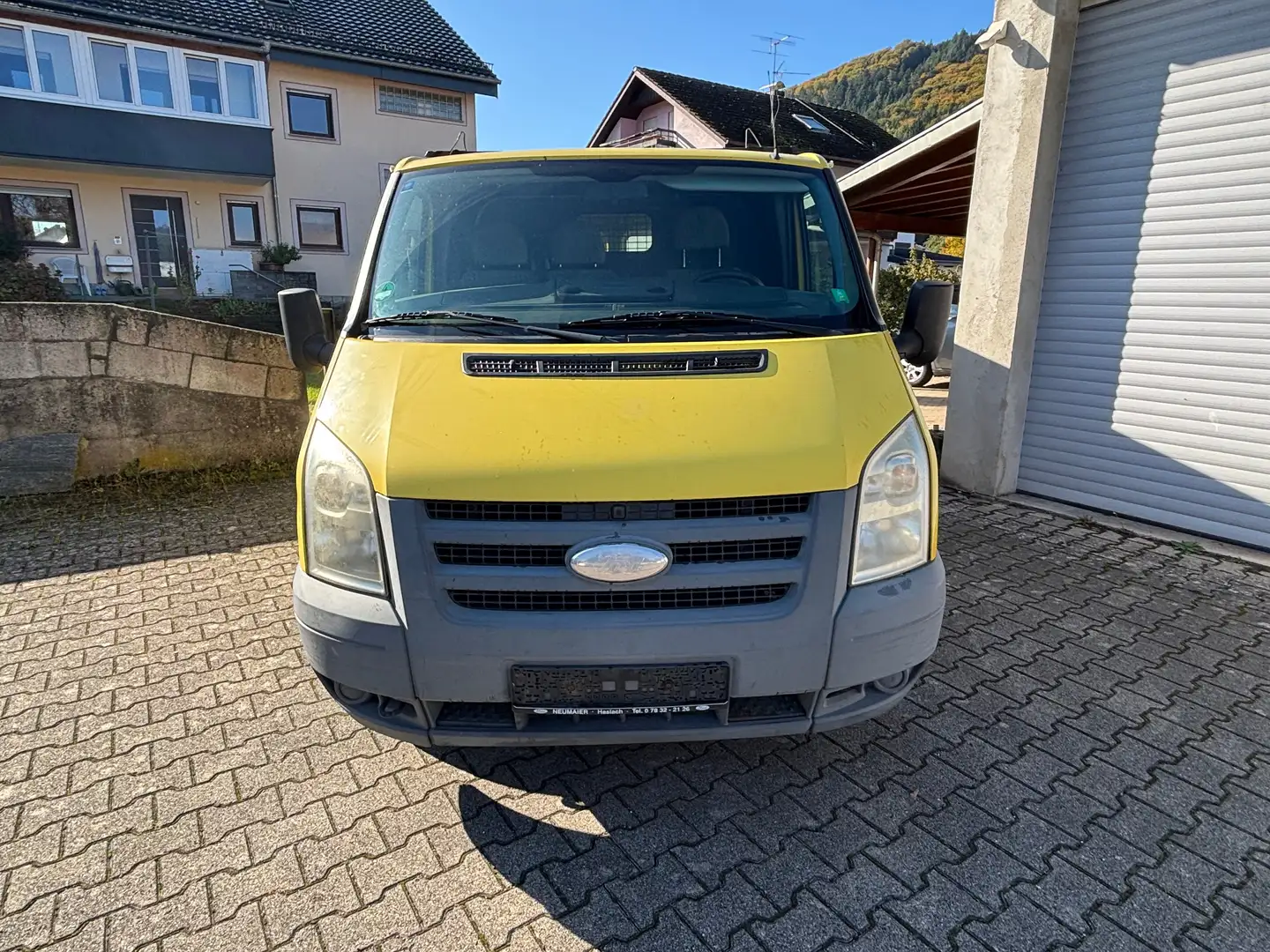 Ford Transit Tourneo Gelb - 2