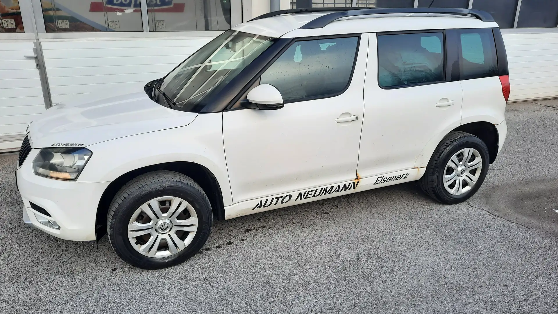 Skoda Yeti Yeti Active 1,2 TSI Active Weiß - 1