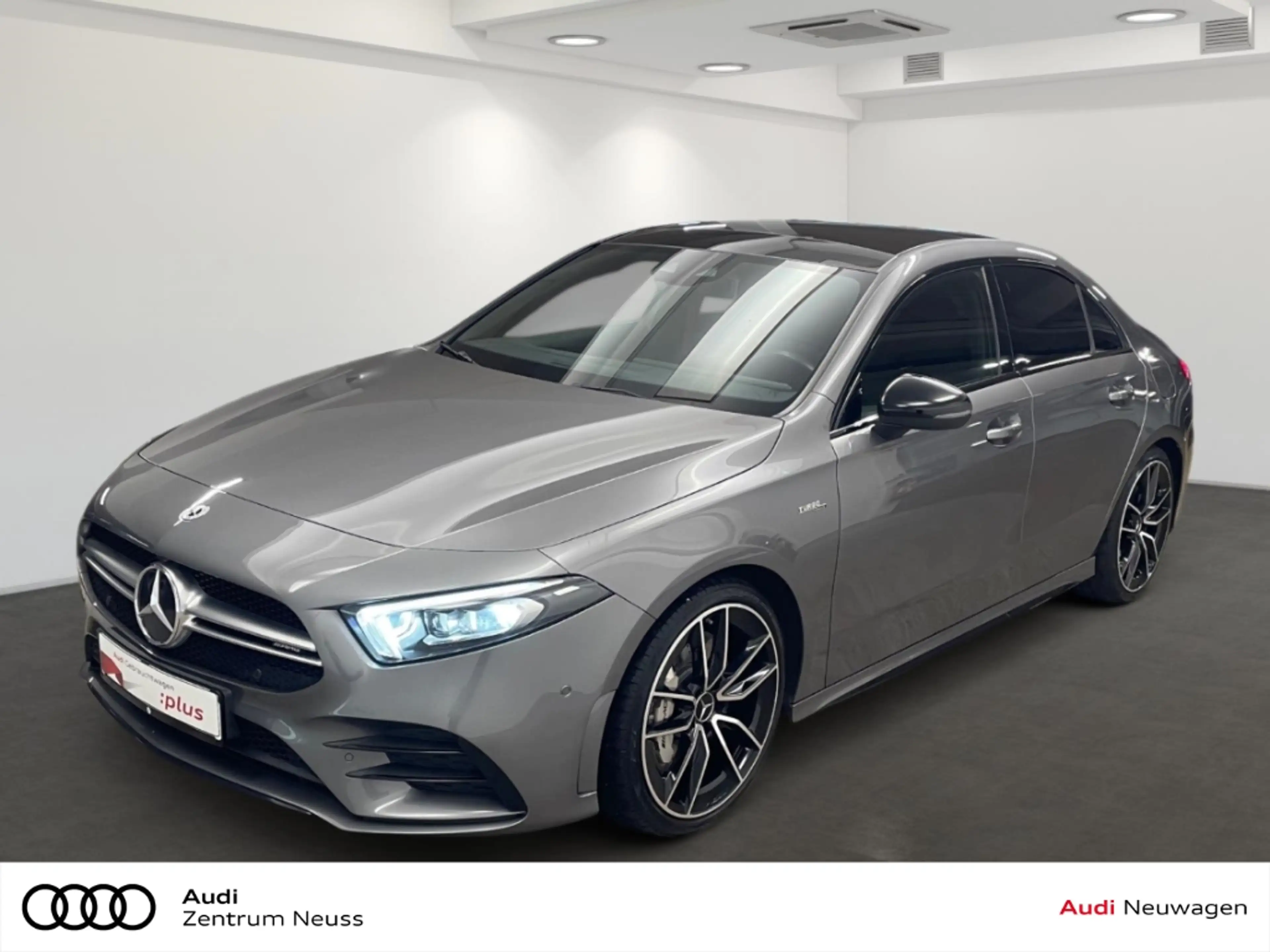 Mercedes-Benz A 35 AMG A-Klasse Limousine 4Matic PANO KAMERA AMG-NIGHT-PA