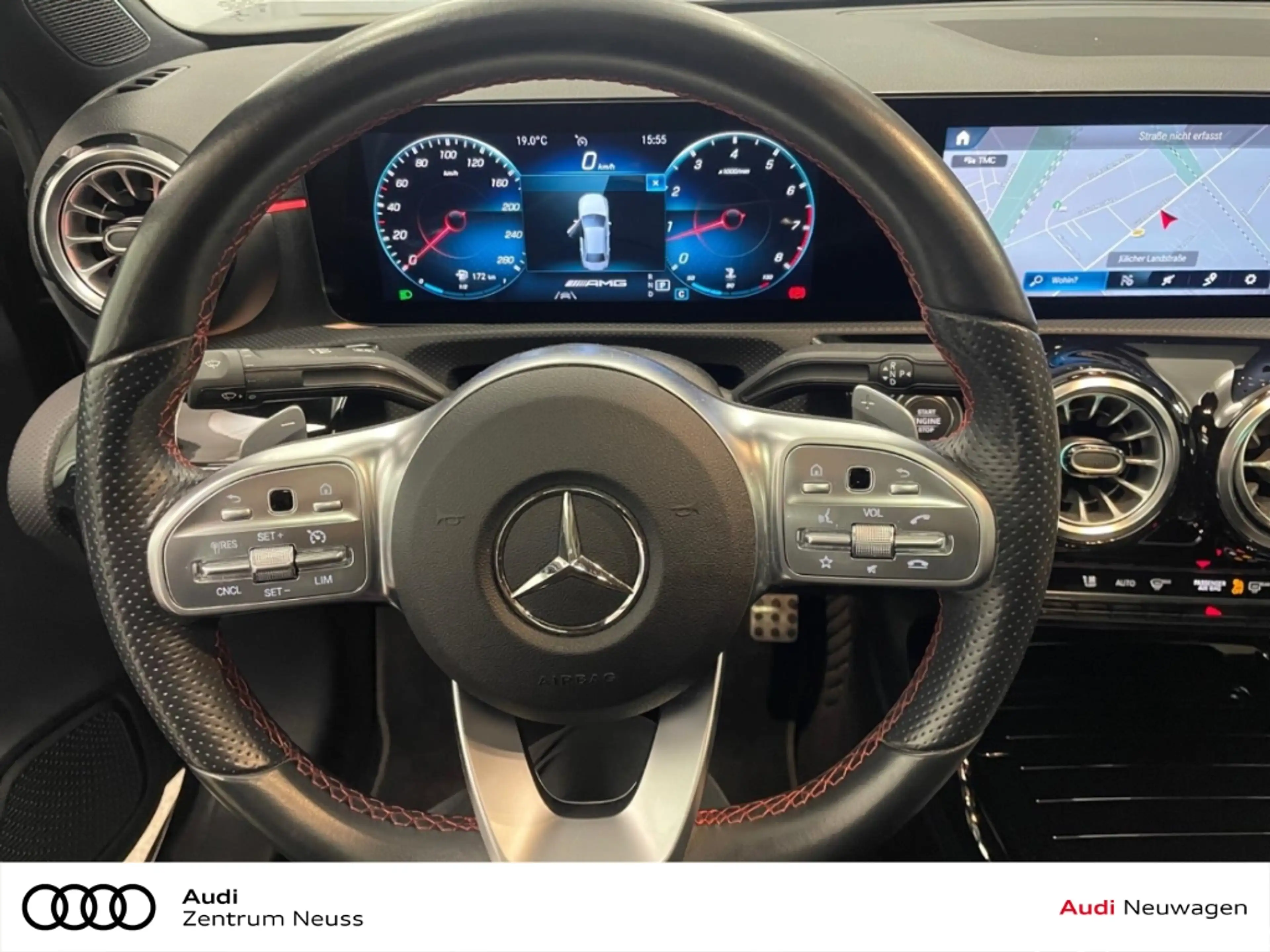 Mercedes-Benz A 35 AMG A-Klasse Limousine 4Matic PANO KAMERA AMG-NIGHT-PA — photo 12