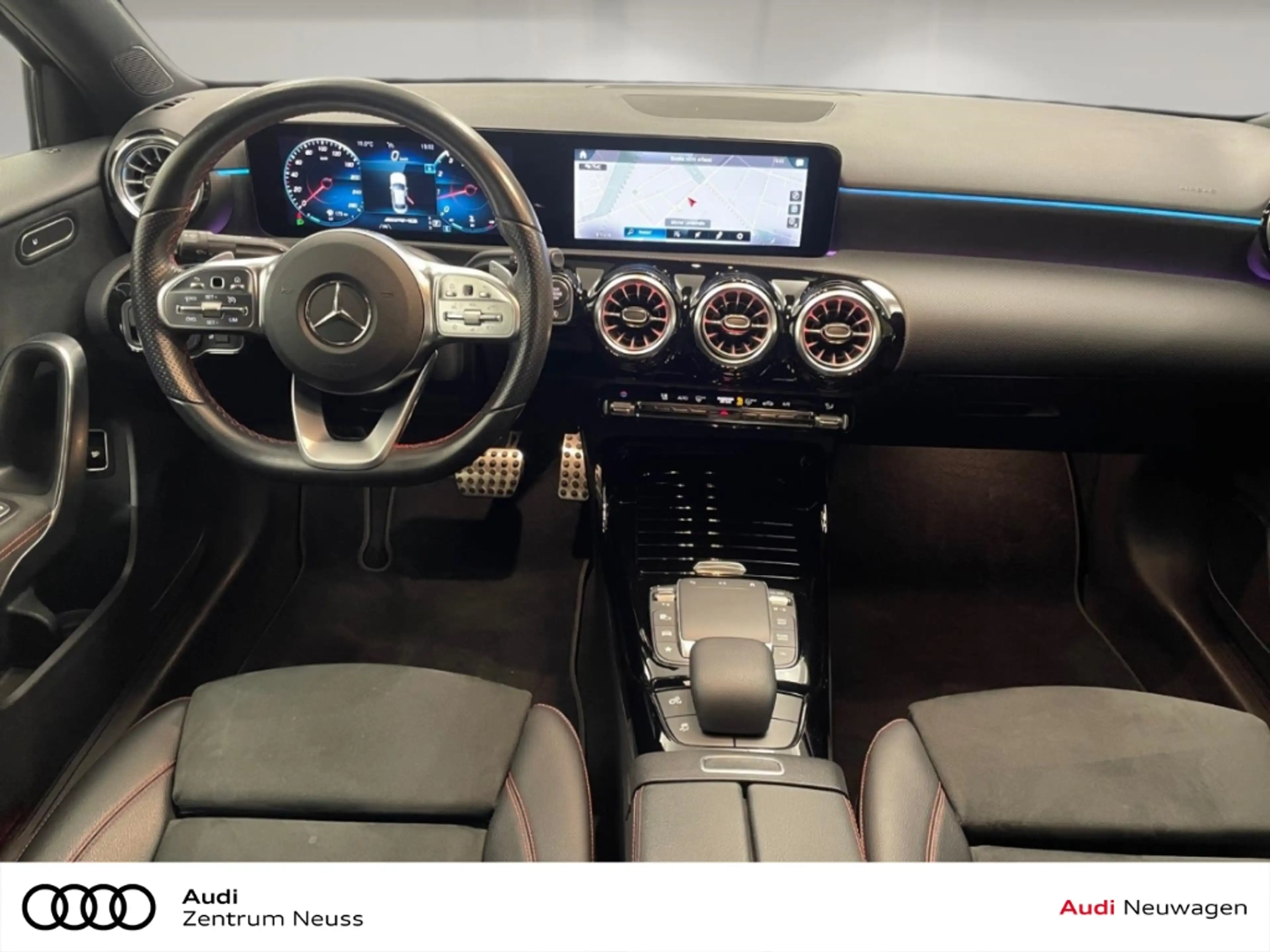 Mercedes-Benz A 35 AMG A-Klasse Limousine 4Matic PANO KAMERA AMG-NIGHT-PA — photo 5