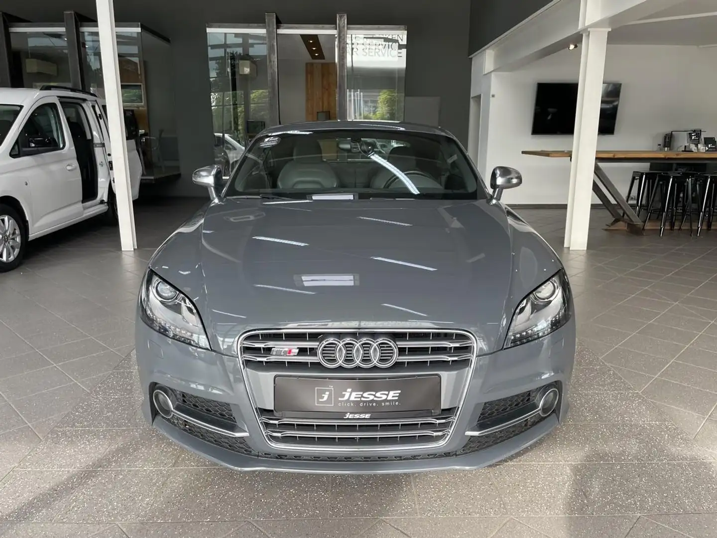 Audi TTS 2.0 TFSI competition quattro Bi-Xenon Navi BOSE Grau - 2
