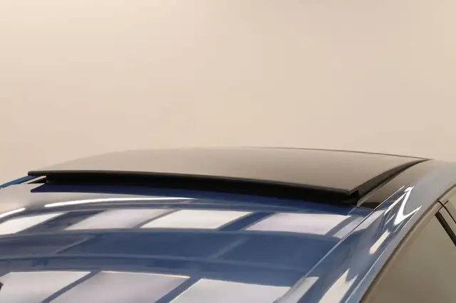 Volkswagen Golf view 9