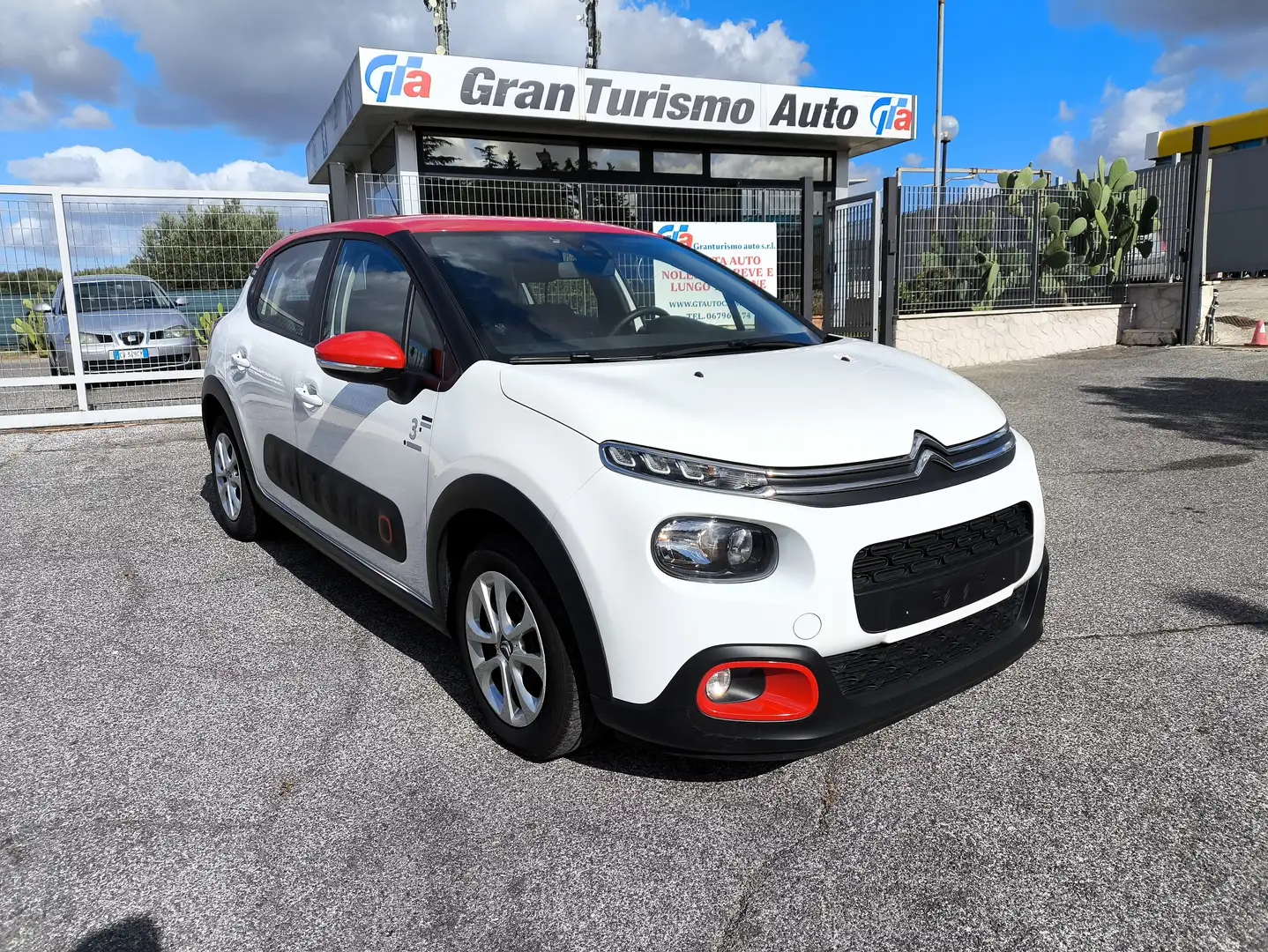 Citroen C3 1.2 puretech Shine Graphic PREZZO REALE!! Bianco - 1