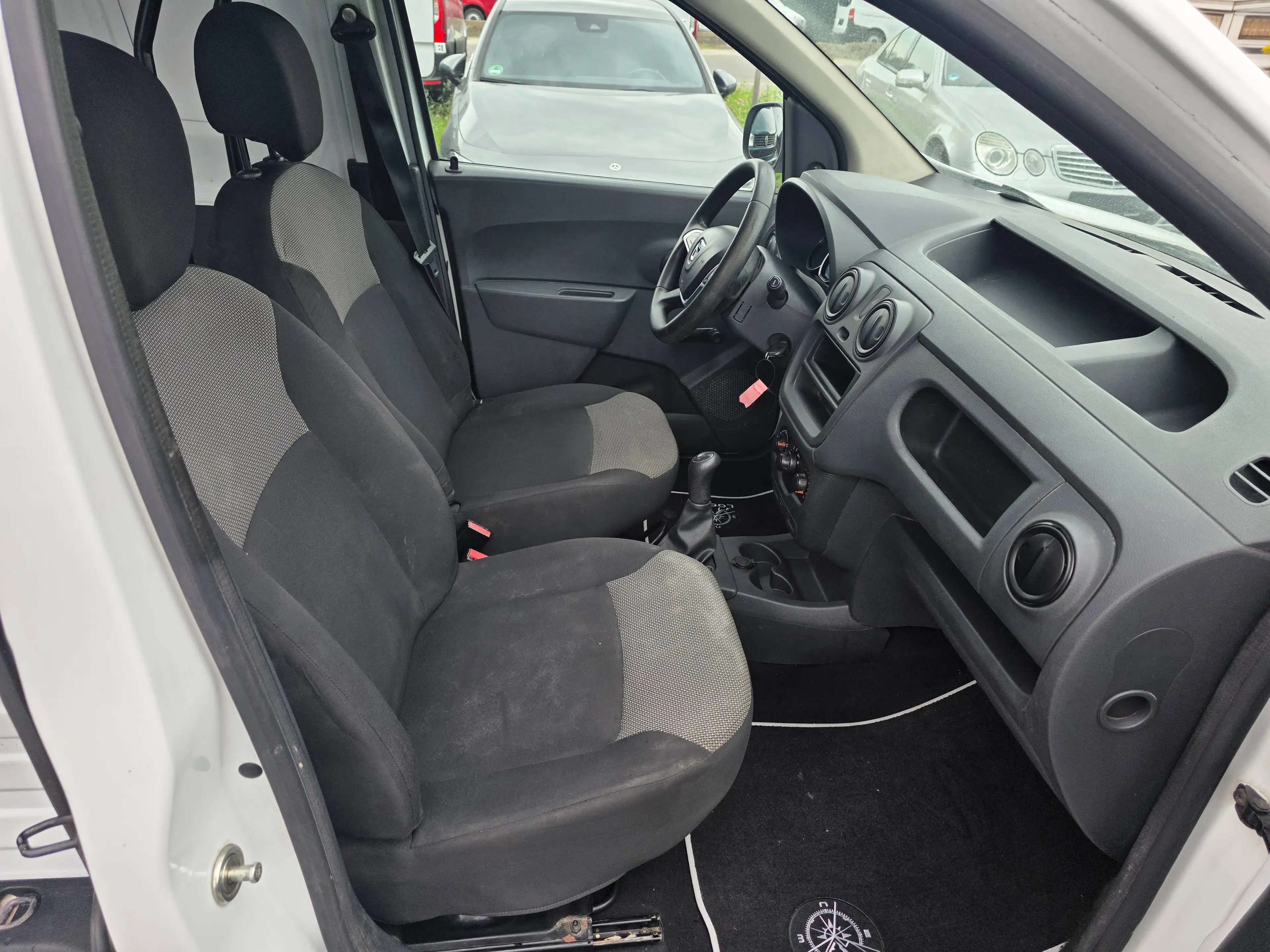 Dacia Dokker Essentiel — photo 13