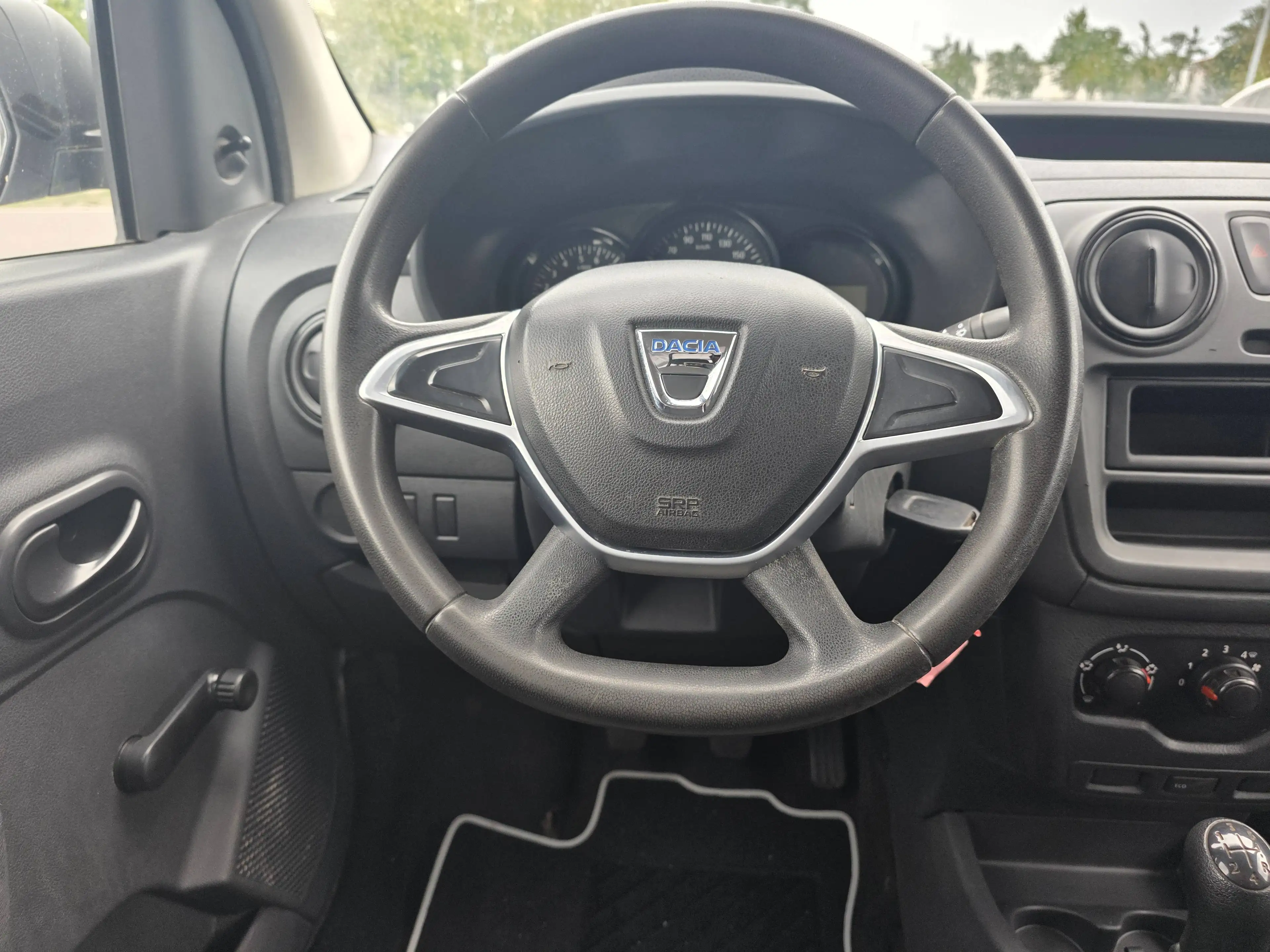 Dacia Dokker Essentiel — photo 12