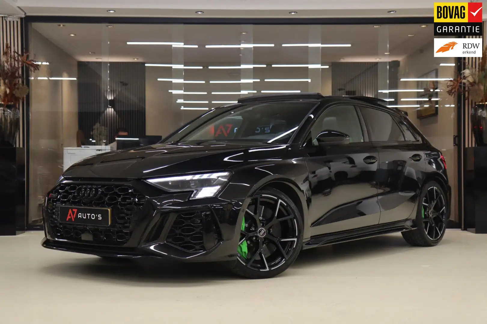 Audi RS3 Sportback 2.5 TFSI quattro HULK PANO/KERAMISCH/B&O Zwart - 1