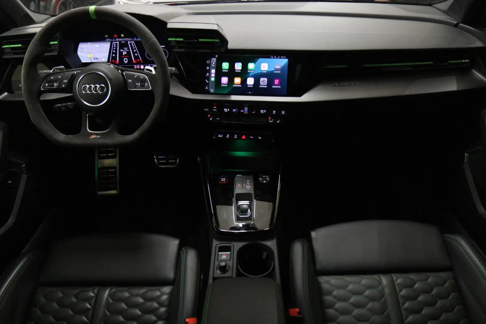 Audi RS3 Sportback 2.5 TFSI quattro HULK PANO/KERAMISCH/B&O Zwart - 2