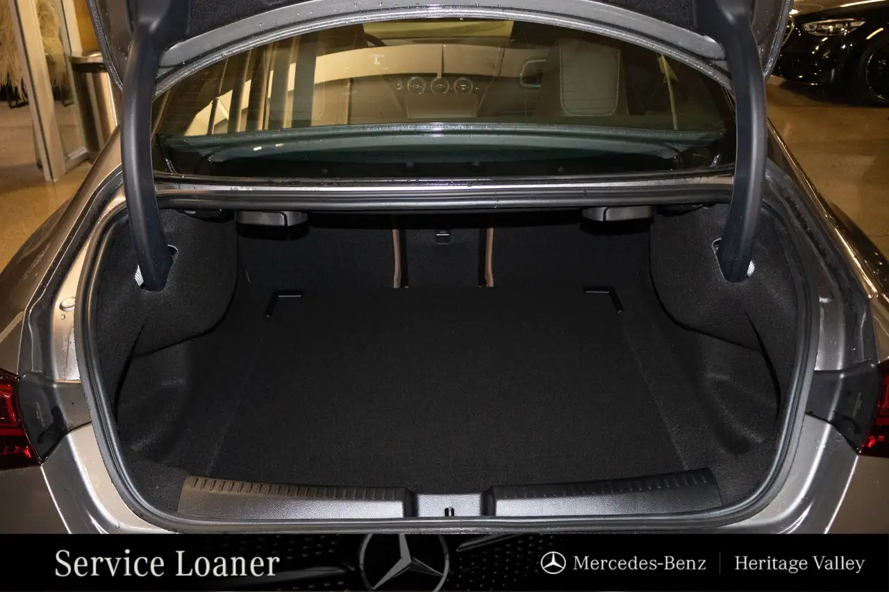 Mercedes-Benz CLA снимка Mercedes-Benz CLA