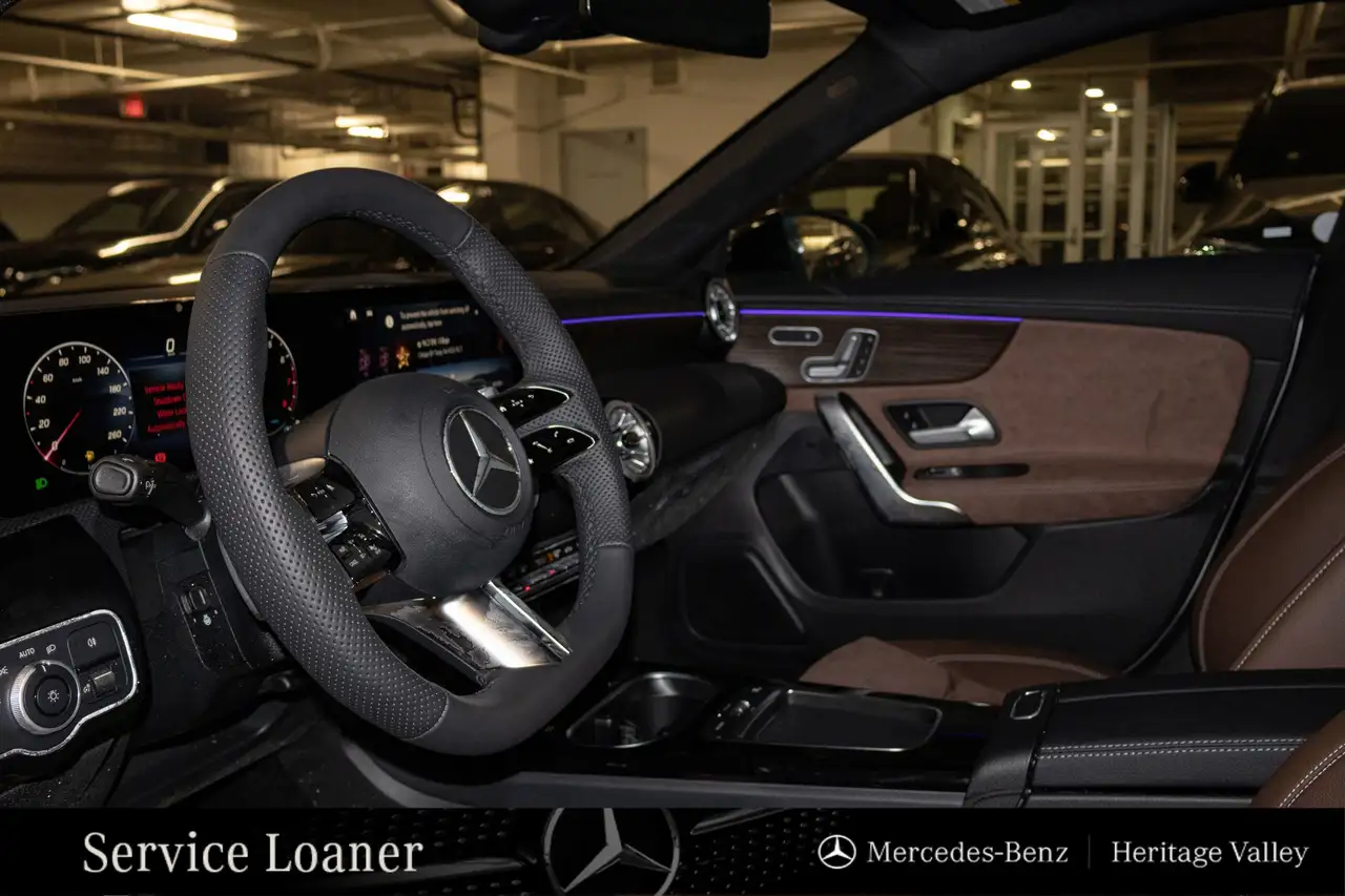 Mercedes-Benz CLA снимка Mercedes-Benz CLA