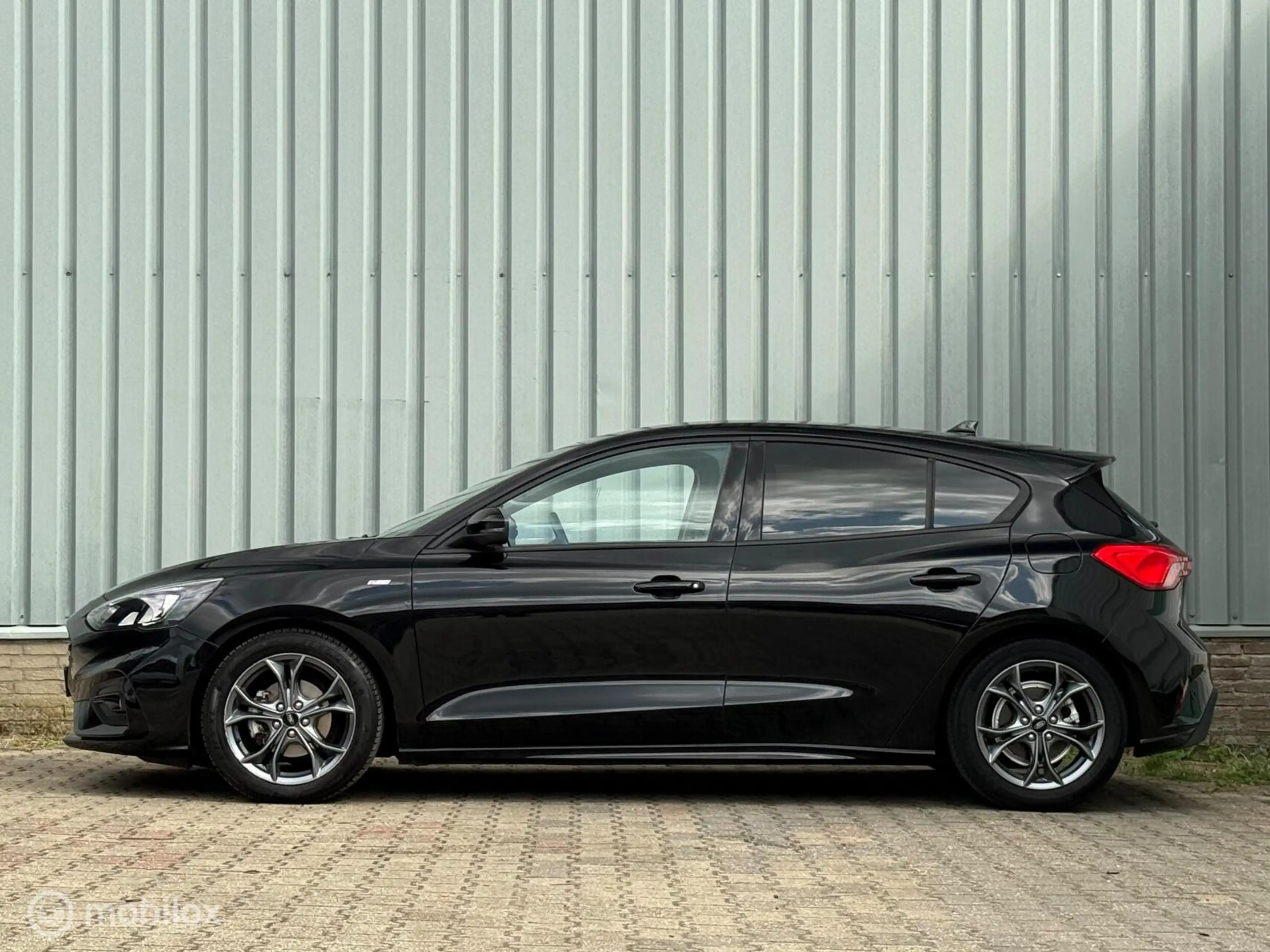 Ford Focus 1.0 EcoBoost ST-Line | CarPlay | Navi | PDC — photo 6