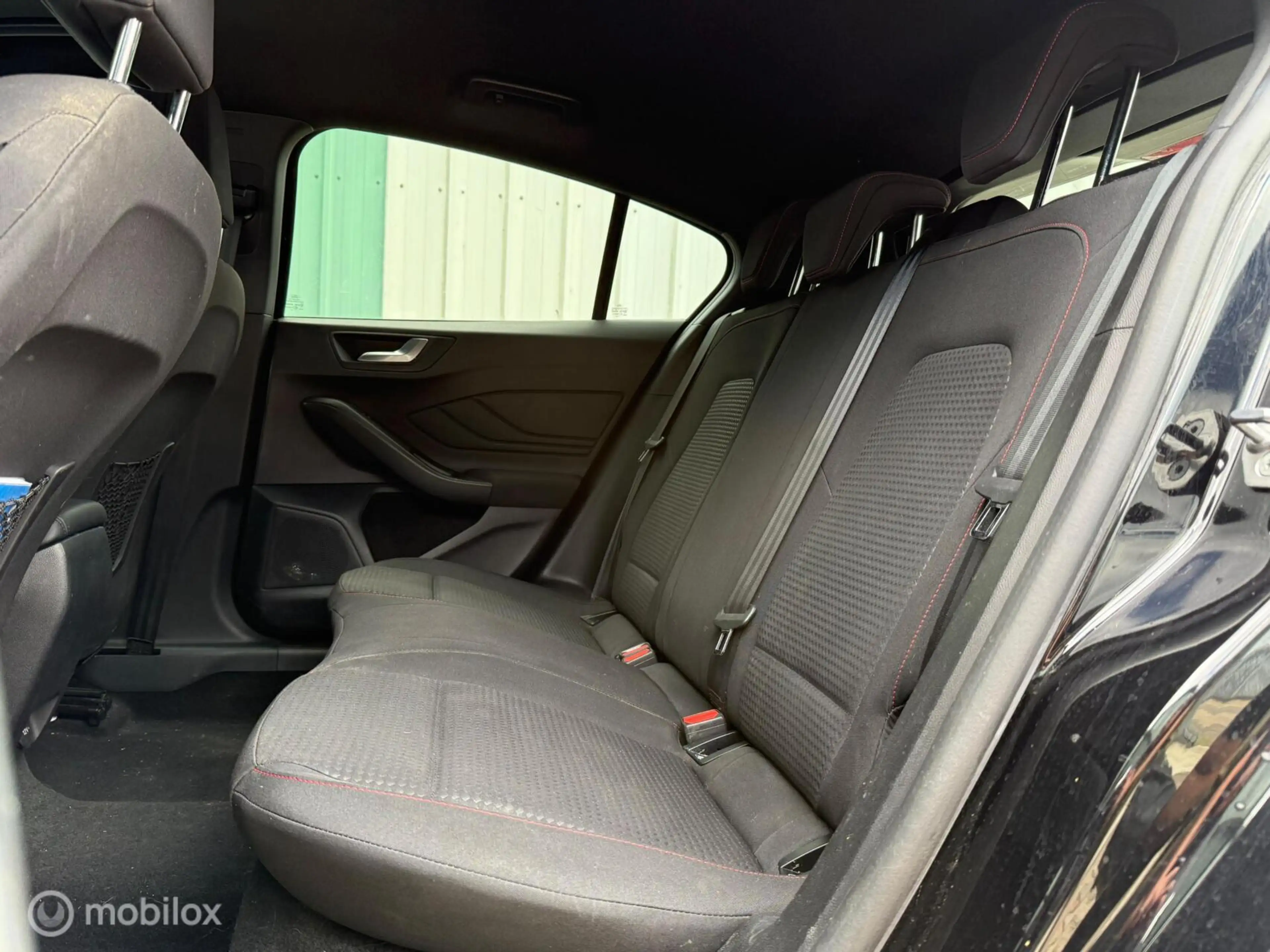 Ford Focus 1.0 EcoBoost ST-Line | CarPlay | Navi | PDC — photo 5