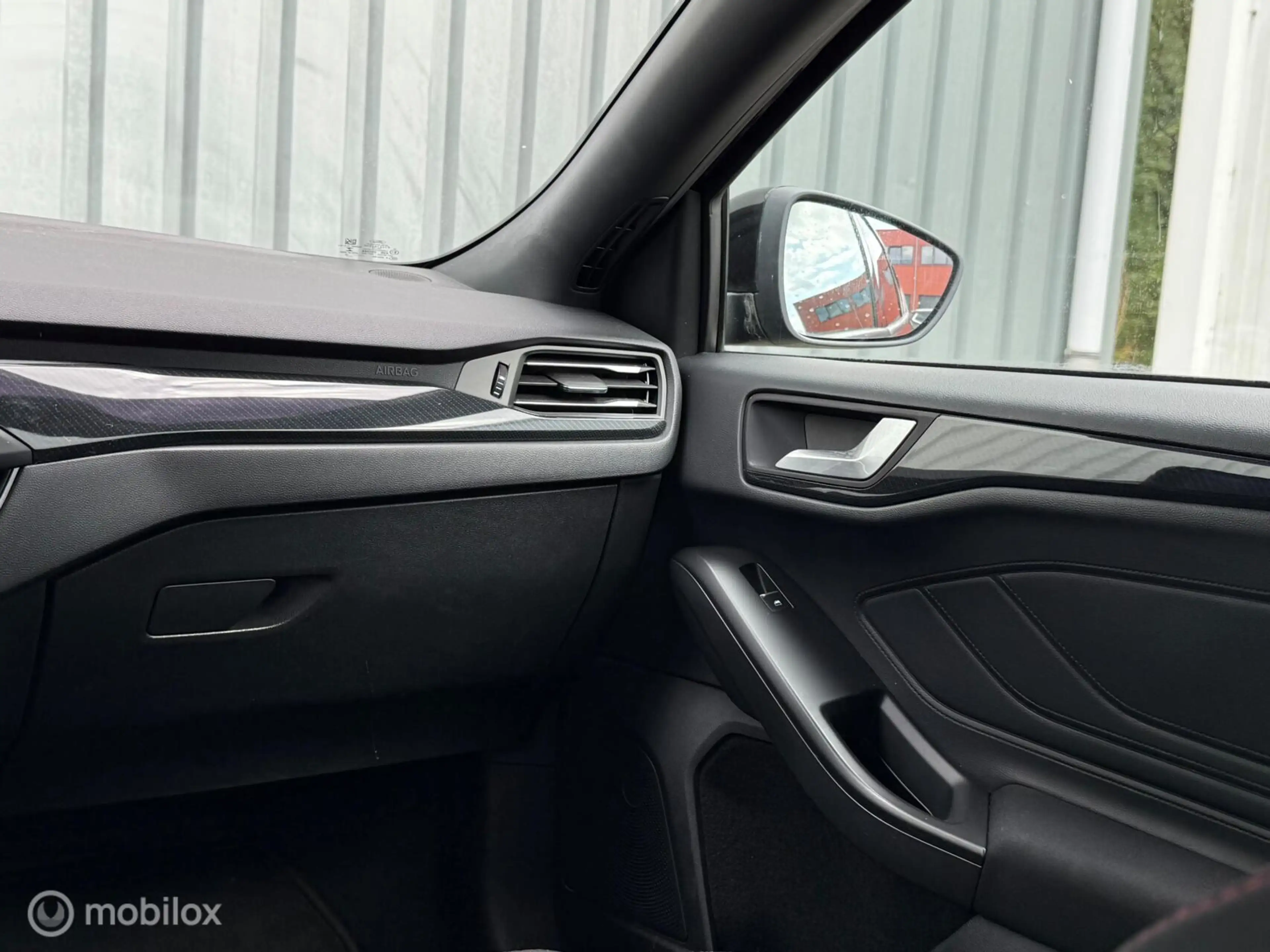 Ford Focus 1.0 EcoBoost ST-Line | CarPlay | Navi | PDC — photo 21