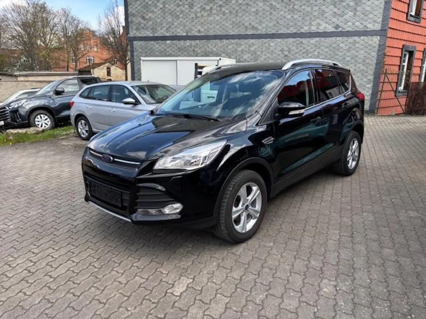 Ford Kuga 1.5 EcoBoost 2x4 SYNC+TEMPOMAT+SITZHEIZUNG+ Noir - 2