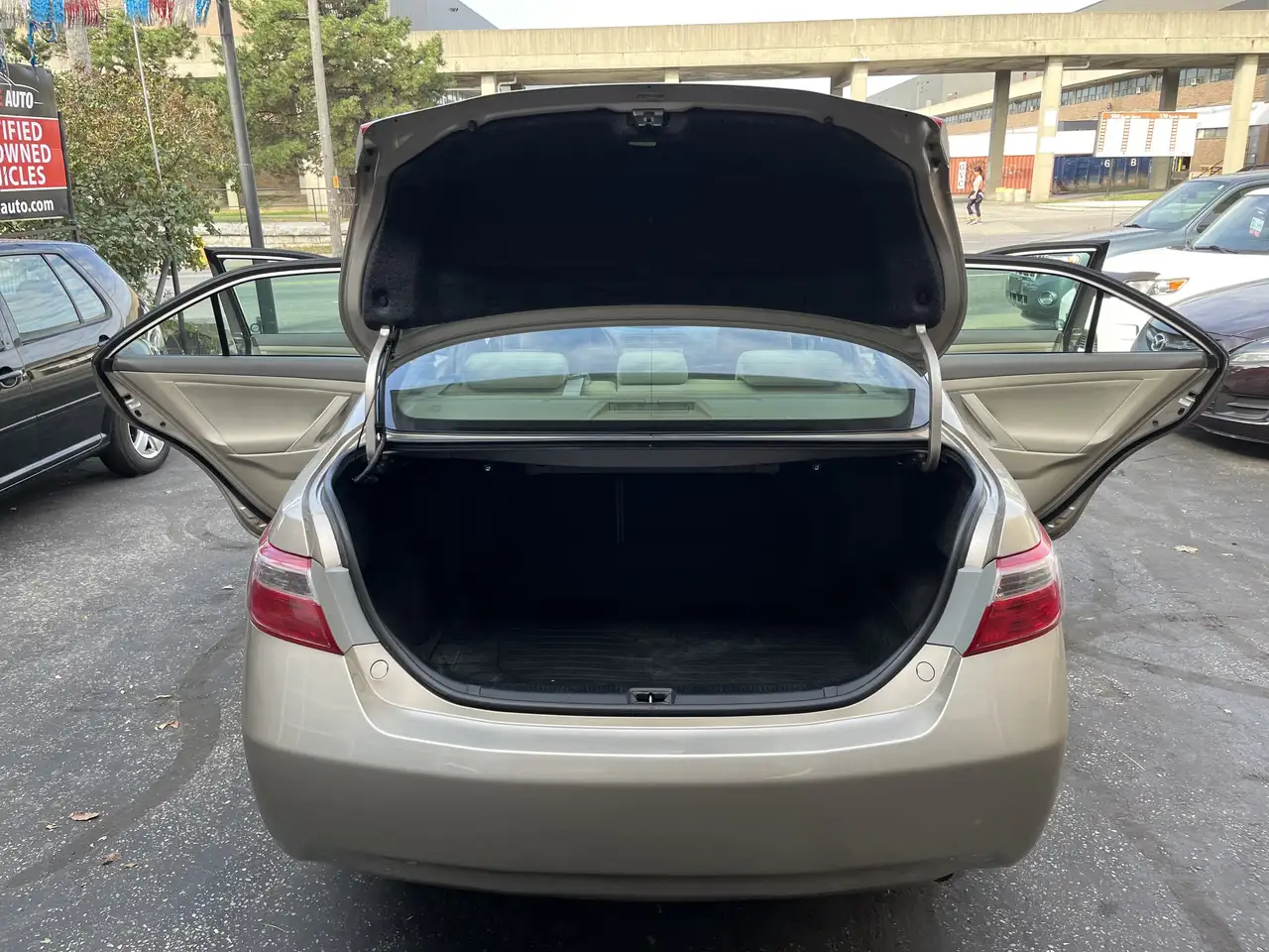 Toyota Camry снимка Toyota Camry