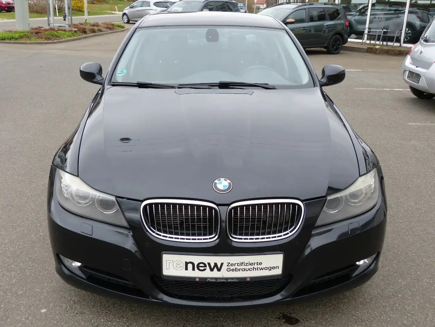 BMW 330 330d xDrive[NAVI/XENON/PDC/SHZ/AHK] Noir - 2