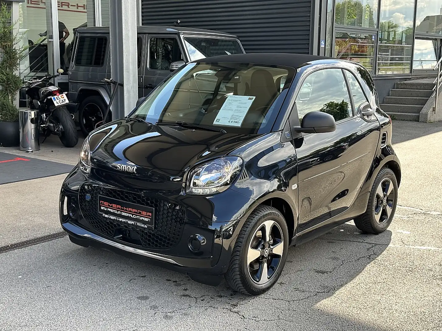smart city-coupé/city-cabrio smart EQ fortwo 17,6kWh pasion Zwart - 1