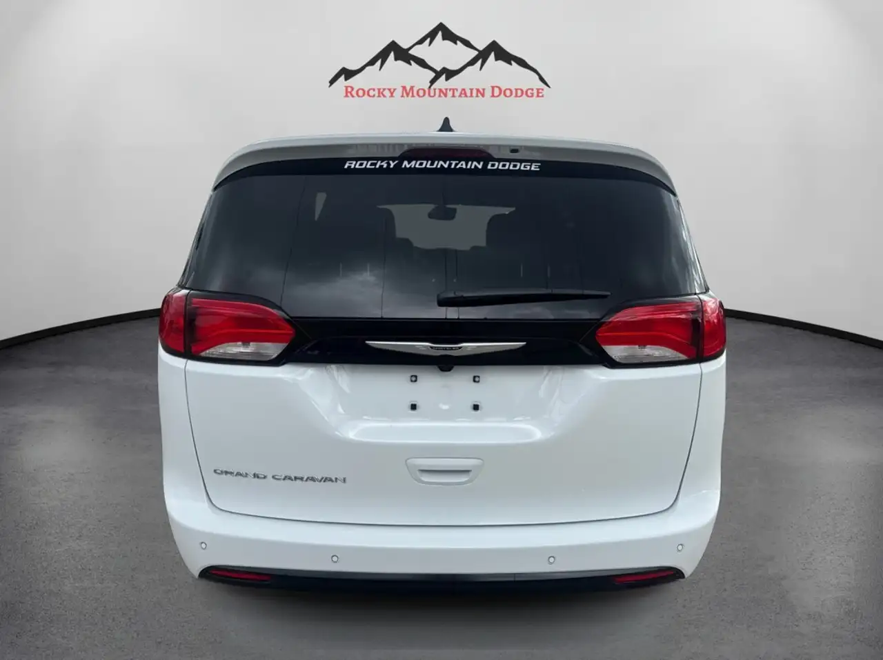 Chrysler Grand Caravan снимка Chrysler Grand Caravan