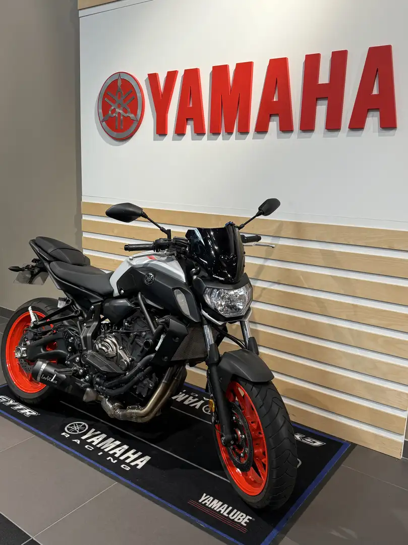 Yamaha MT-07 - 2