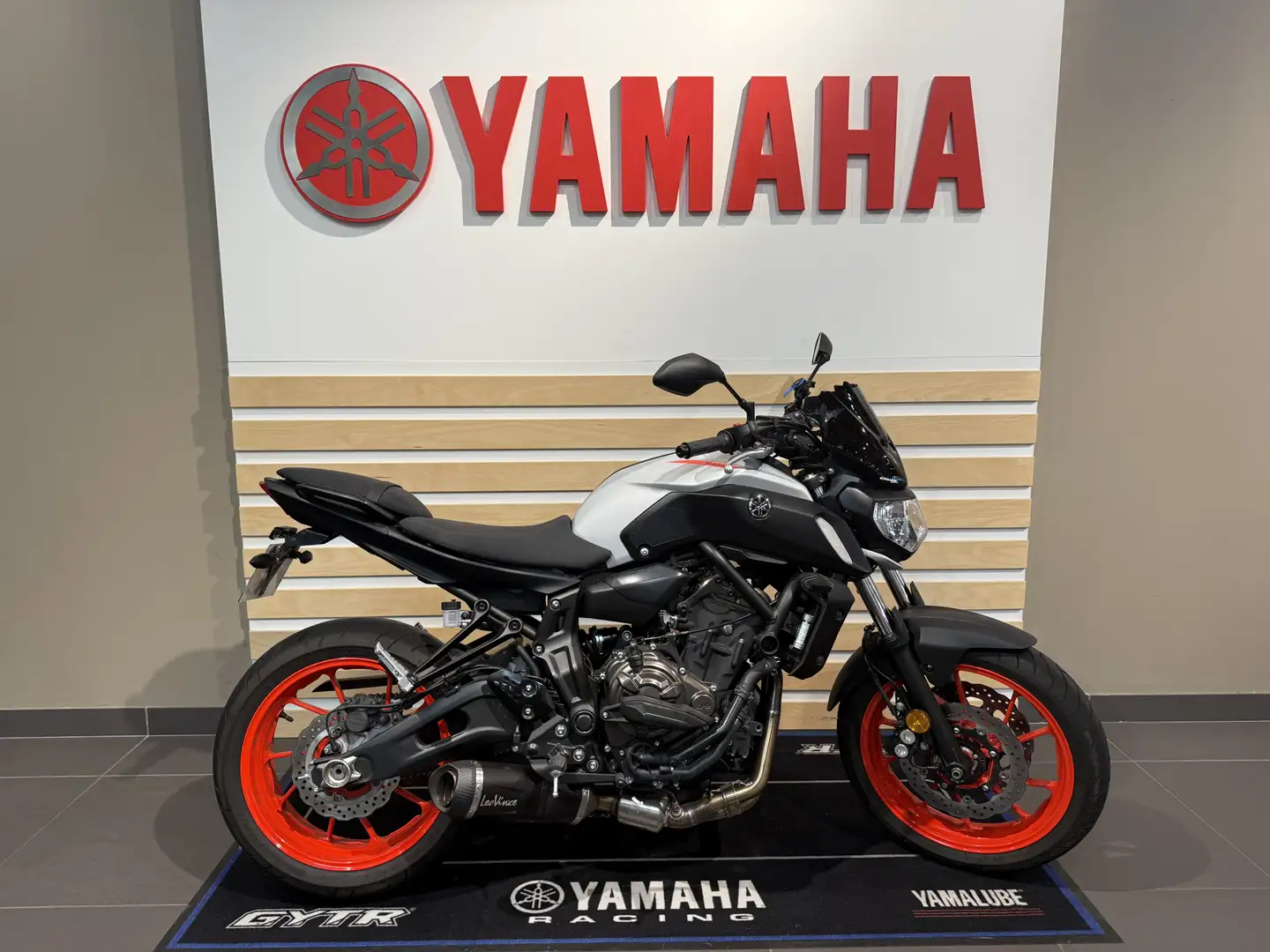 Yamaha MT-07 - 1