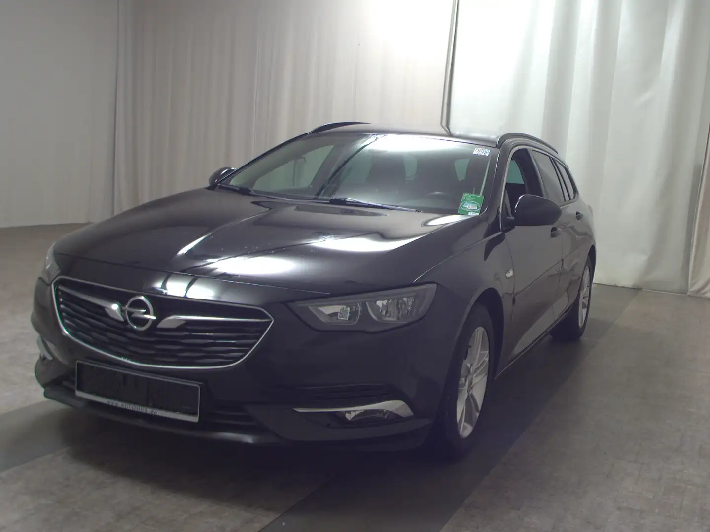 Opel Insignia ST 2.0 CDTI Edition Navi DAB PDC Zwart - 2