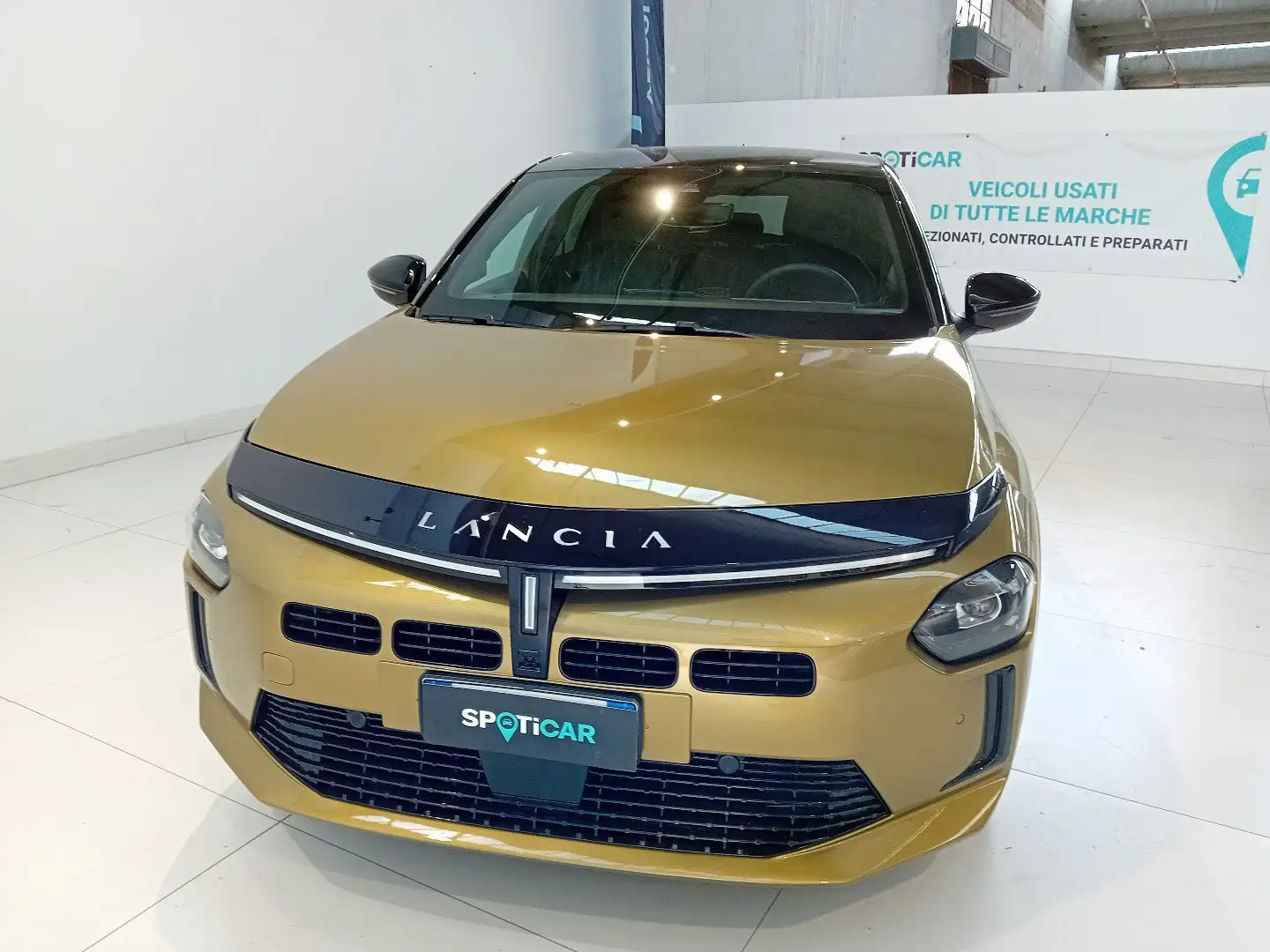 Lancia Ypsilon Hybrid e-DCT LX Or - 2