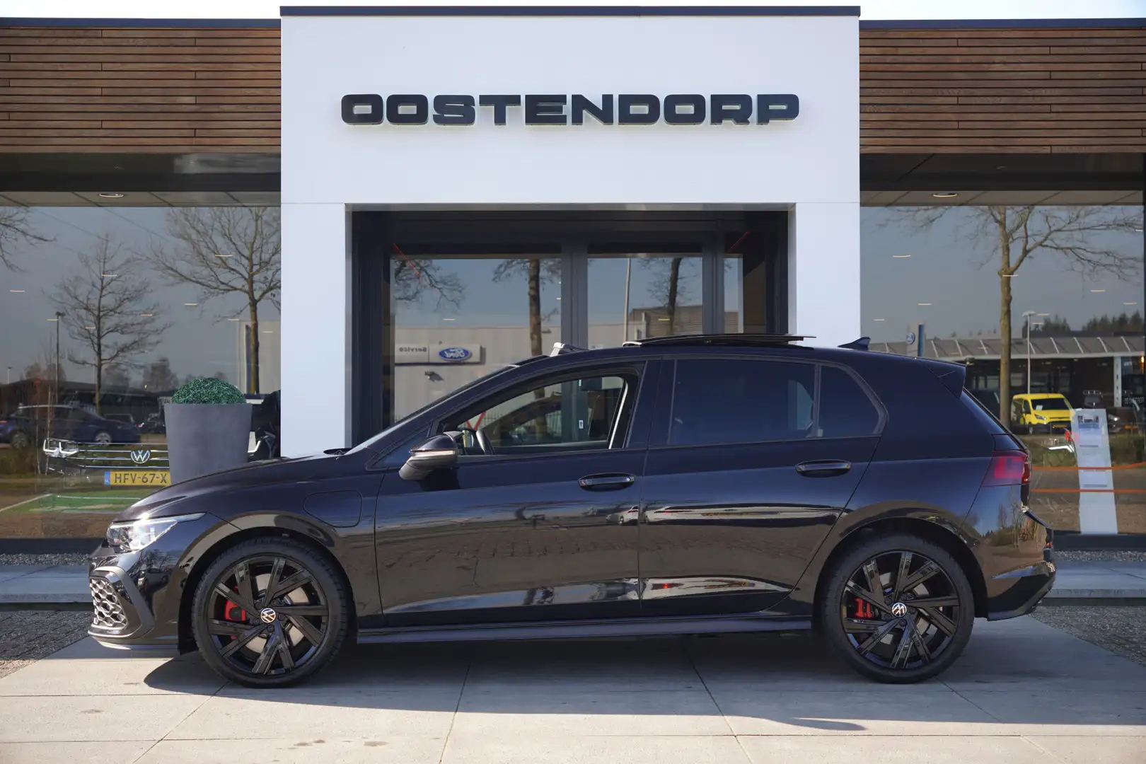Volkswagen Golf GTE 1.4/245pk eHybrid Blackstyle|2022|Panoramadak|Crui Black - 1