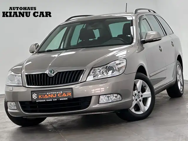 Skoda Octavia Combi Family.AHK.XENON.TMP.SHZ
