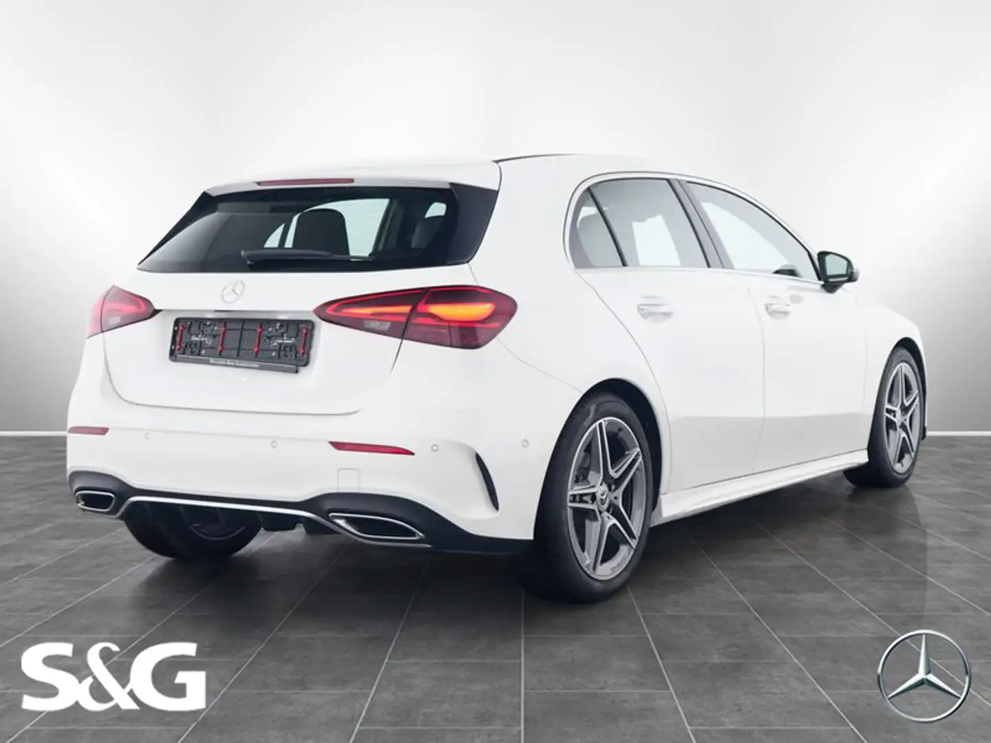 Mercedes-Benz A 180 Kompaktlimousine AMG+PANO+LED+KEYLESS Bianco - 2