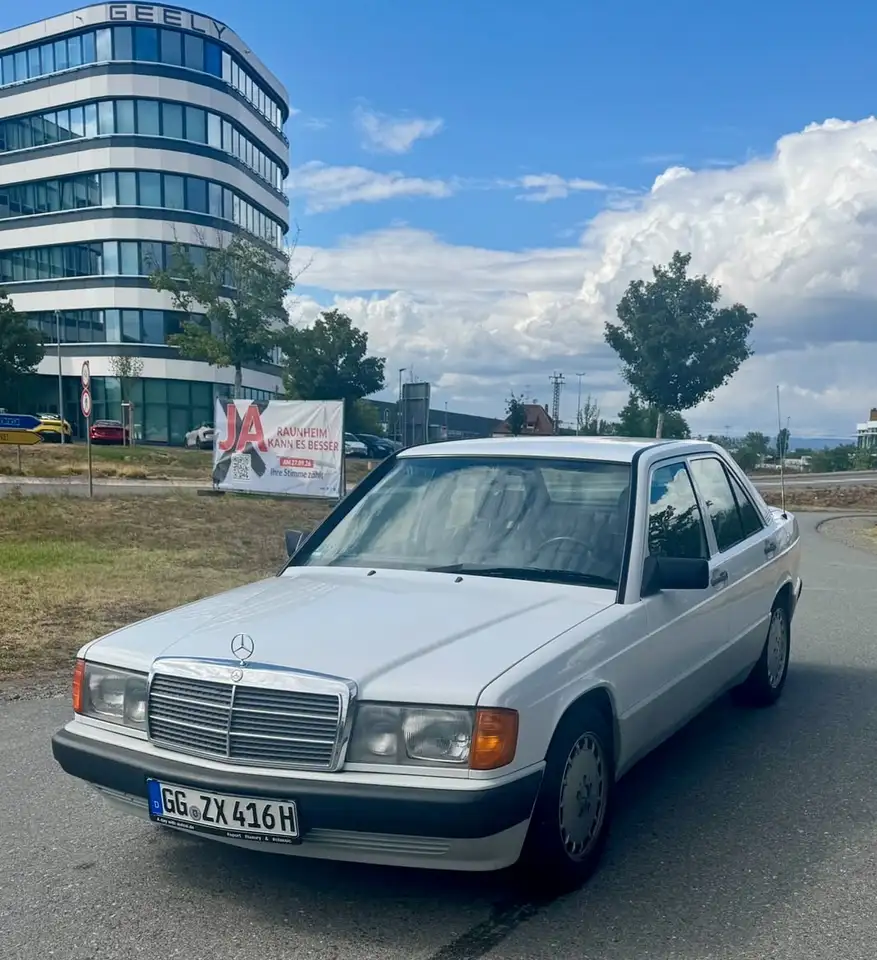 Mercedes-Benz 190 E 2.6 Oldtimer, foto 3