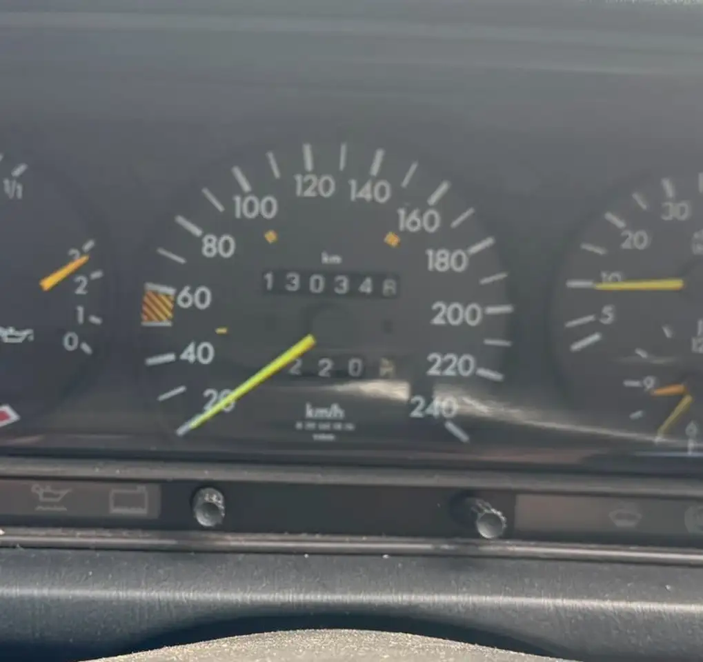 Mercedes-Benz 190 E 2.6 Oldtimer, foto 6