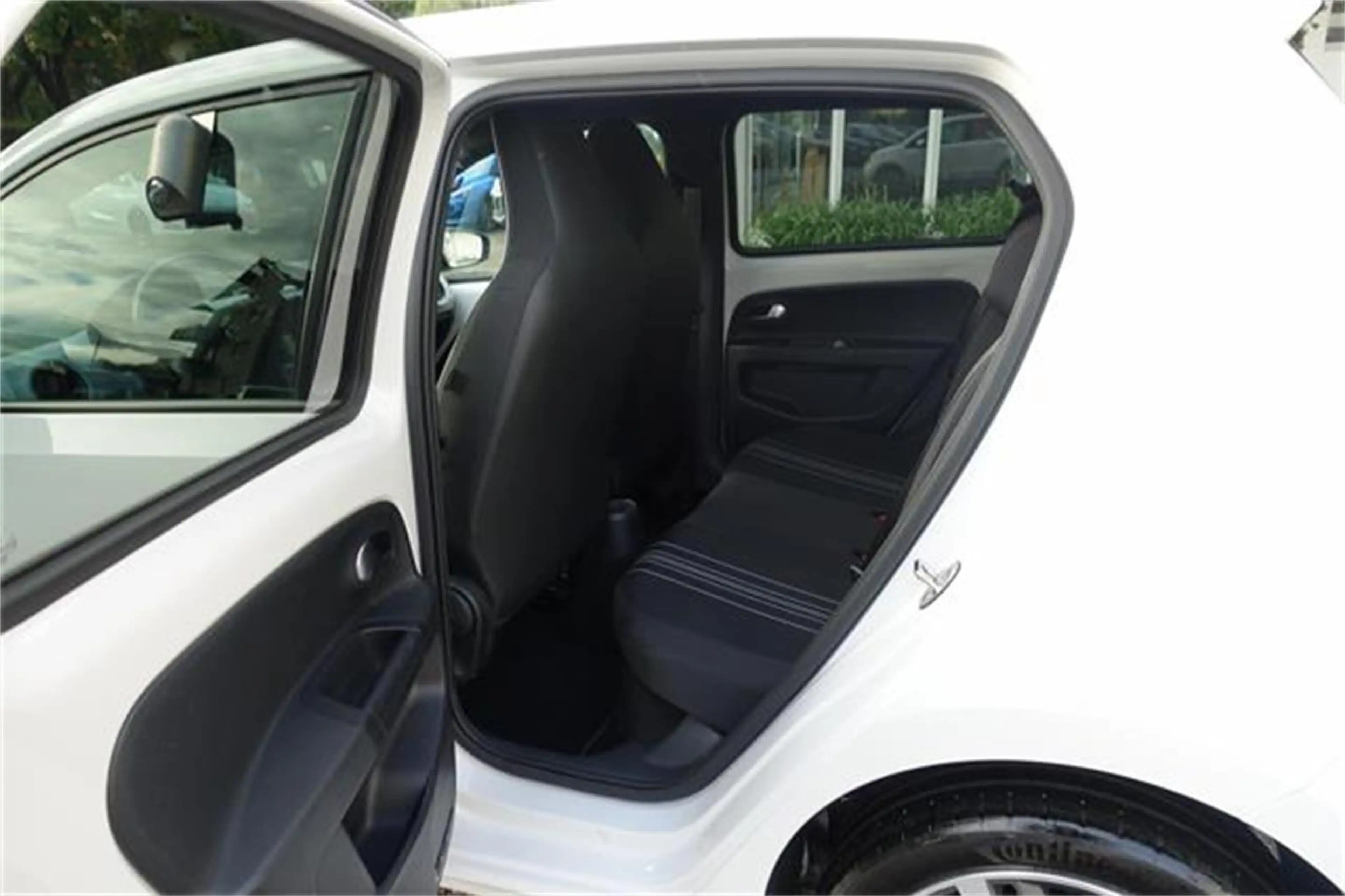 SEAT Mii electric 36,8kWh PLUS — photo 5