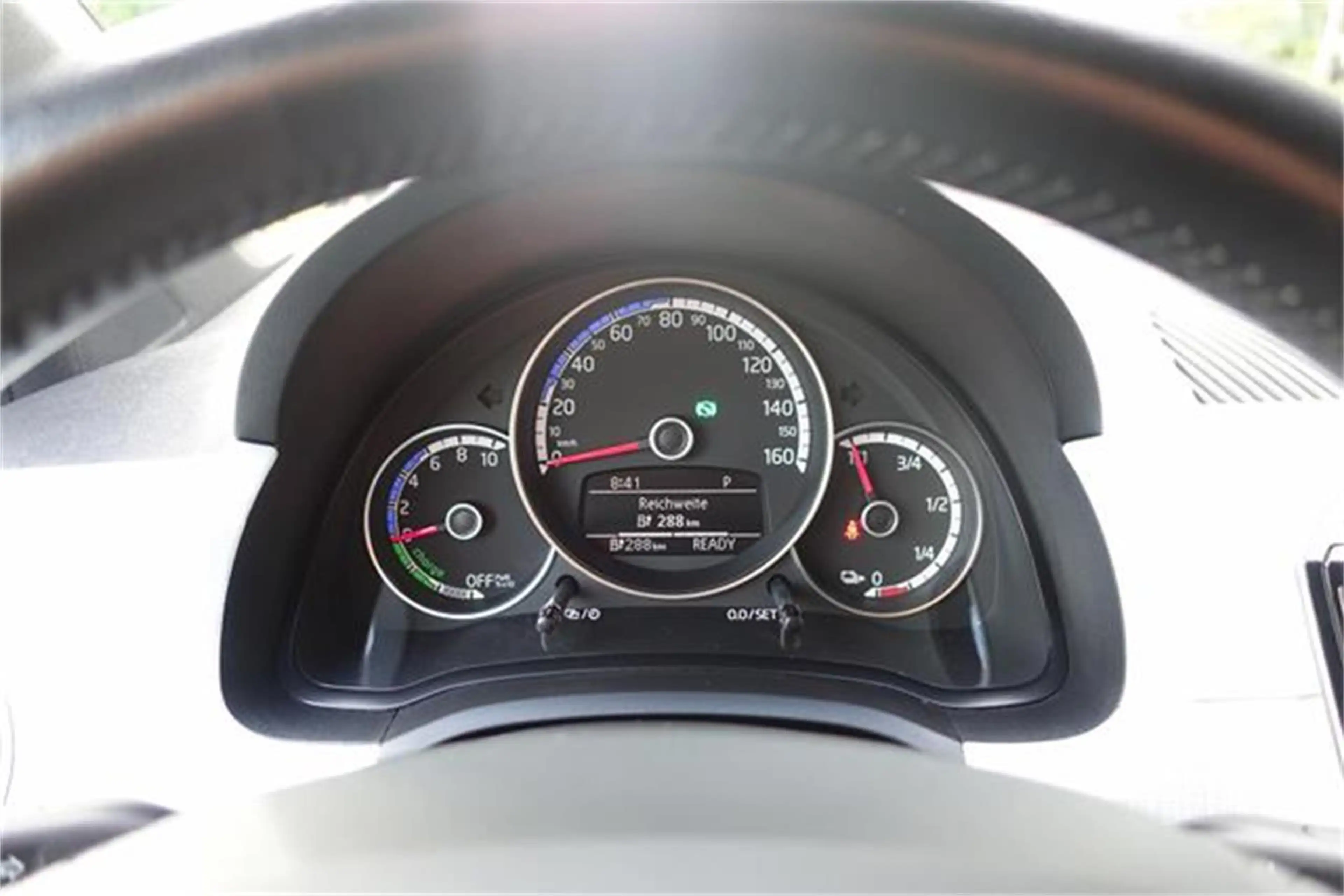 SEAT Mii electric 36,8kWh PLUS — photo 2