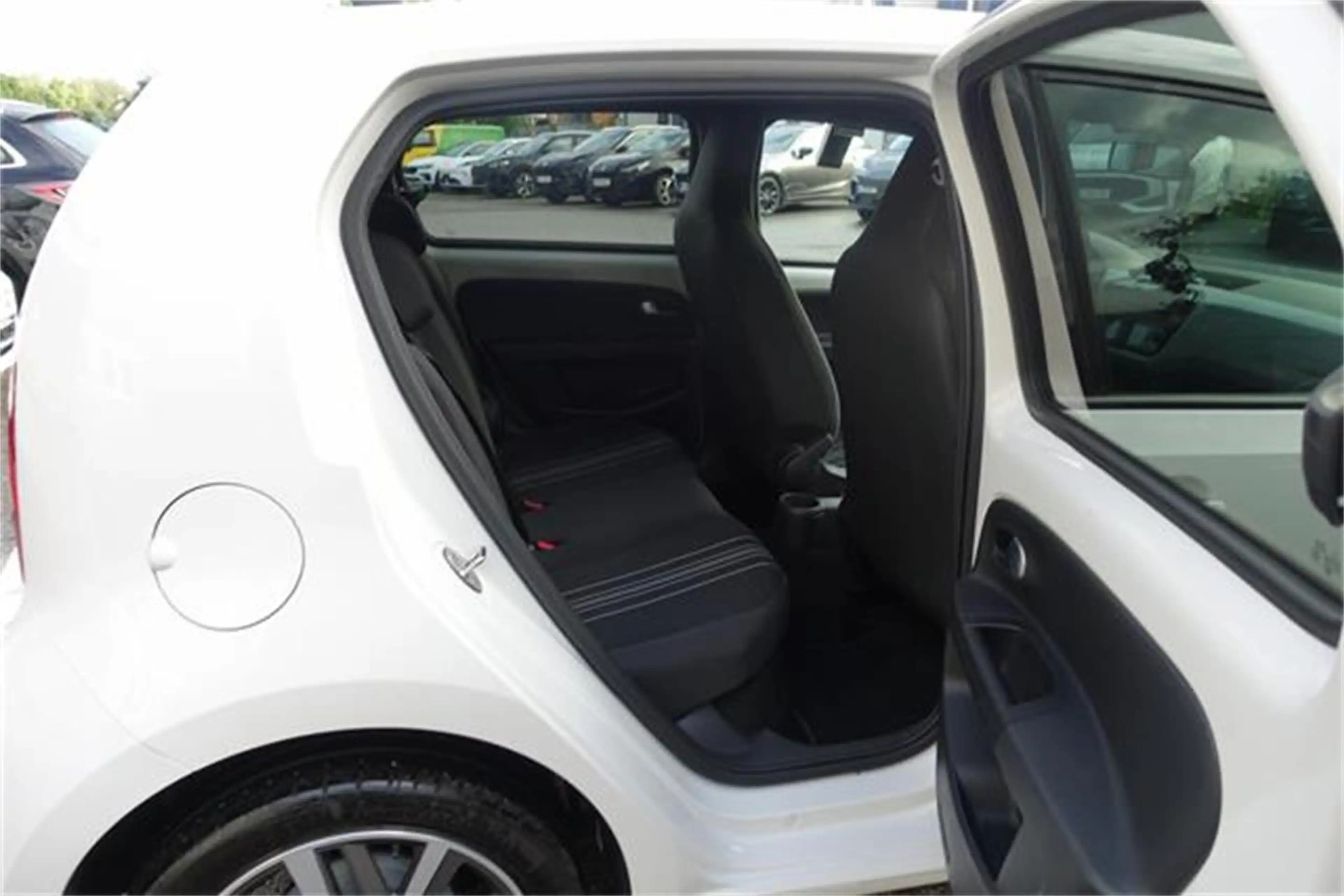 SEAT Mii electric 36,8kWh PLUS — photo 9