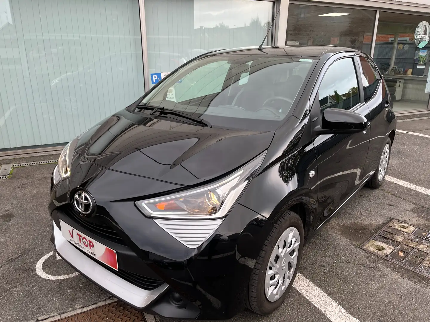 Toyota Aygo Aygo x-play Noir - 1